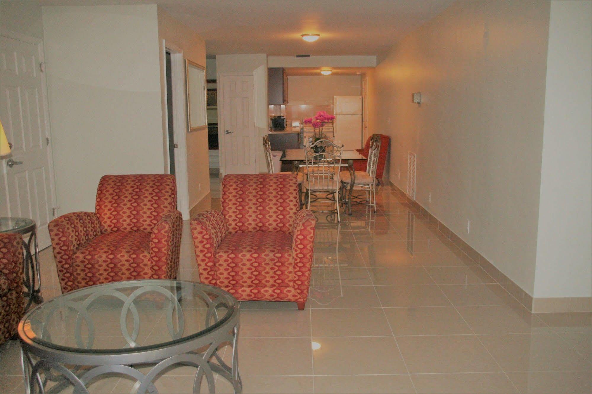 Capri Apartments Lake Worth Beach Exterior photo