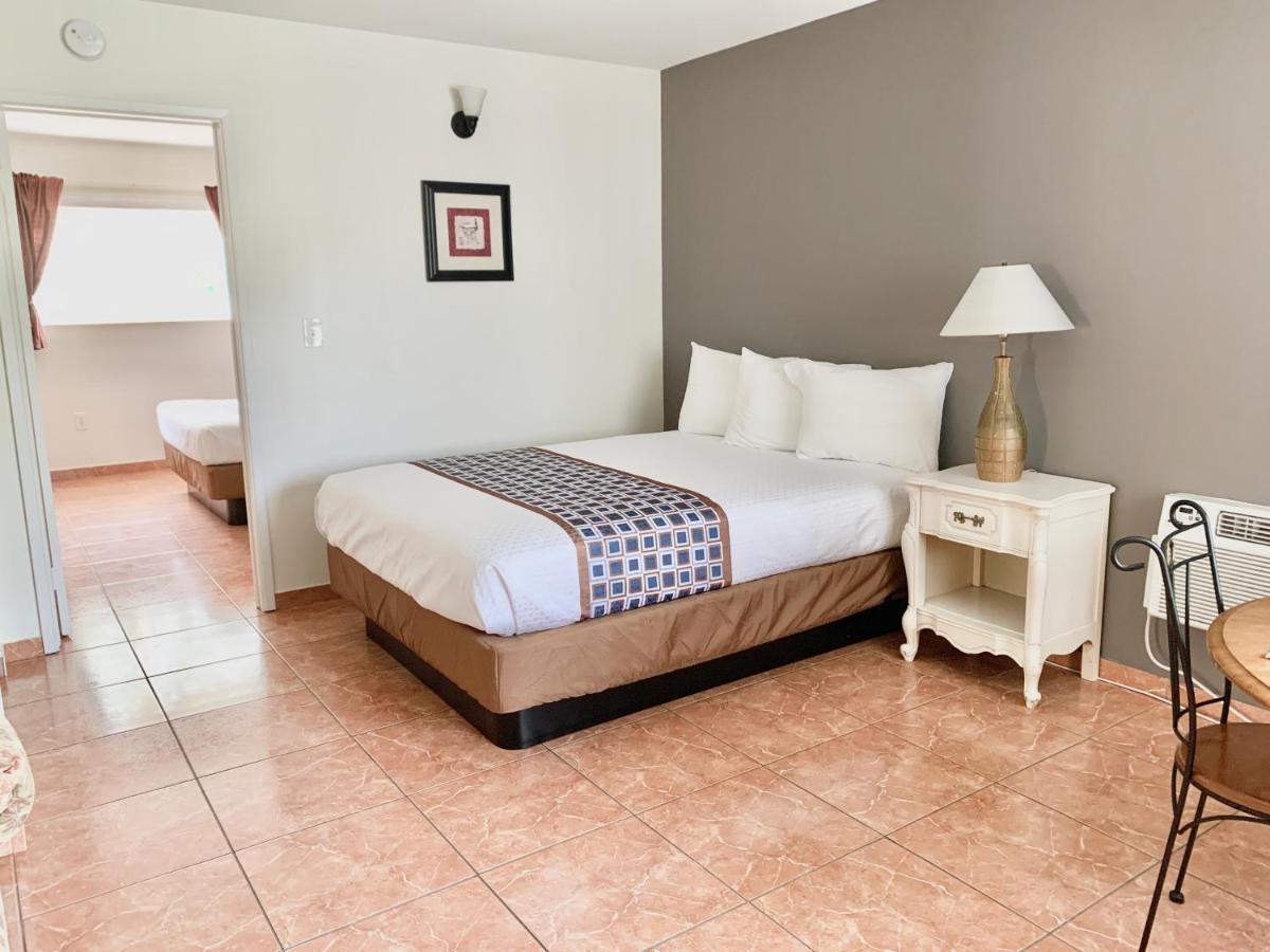 Capri Apartments Lake Worth Beach Exterior photo